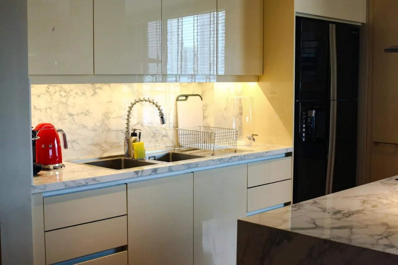 Apartment Poblacion Penthouse Suite With Private Roofdeck Manila