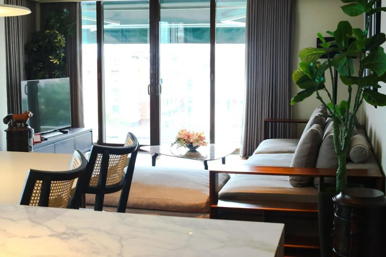 Apartment Poblacion Penthouse Suite With Private Roofdeck Manila